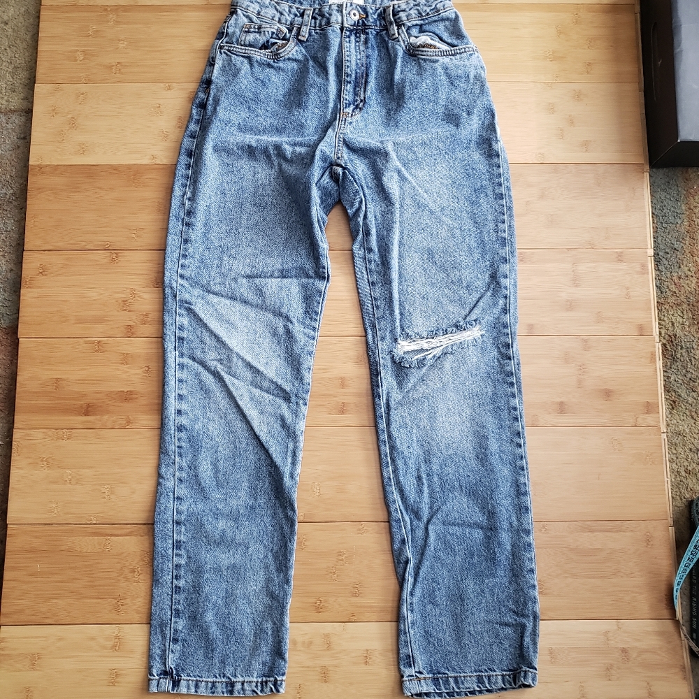 Cotton on distressed jeans